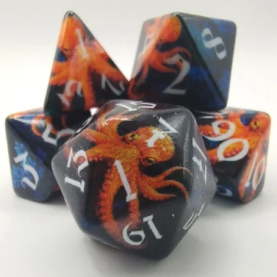 Printed dice: kraken in black suedecloth pouch