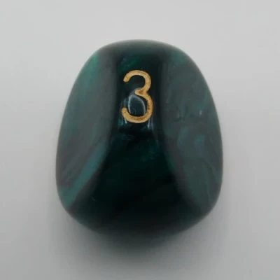 Three-sided die - green pearl