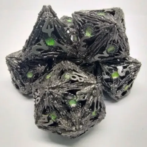 Devil-Eye Dice Kit - Brushed silver with shimmering green eye in a metal box